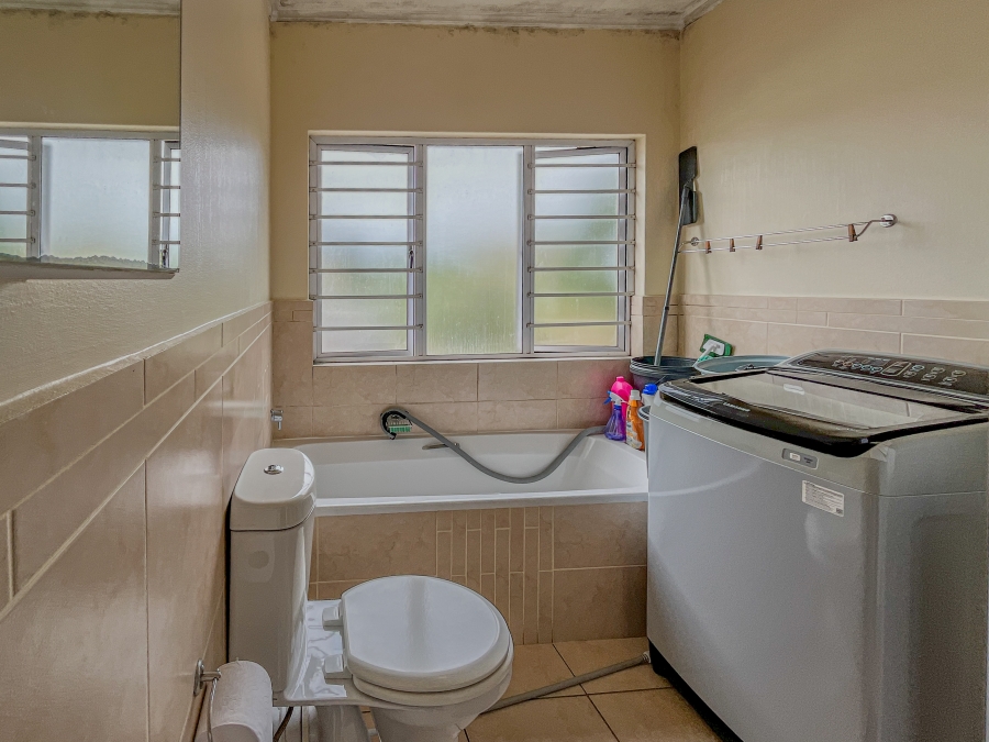 2 Bedroom Property for Sale in Manor Estates KwaZulu-Natal