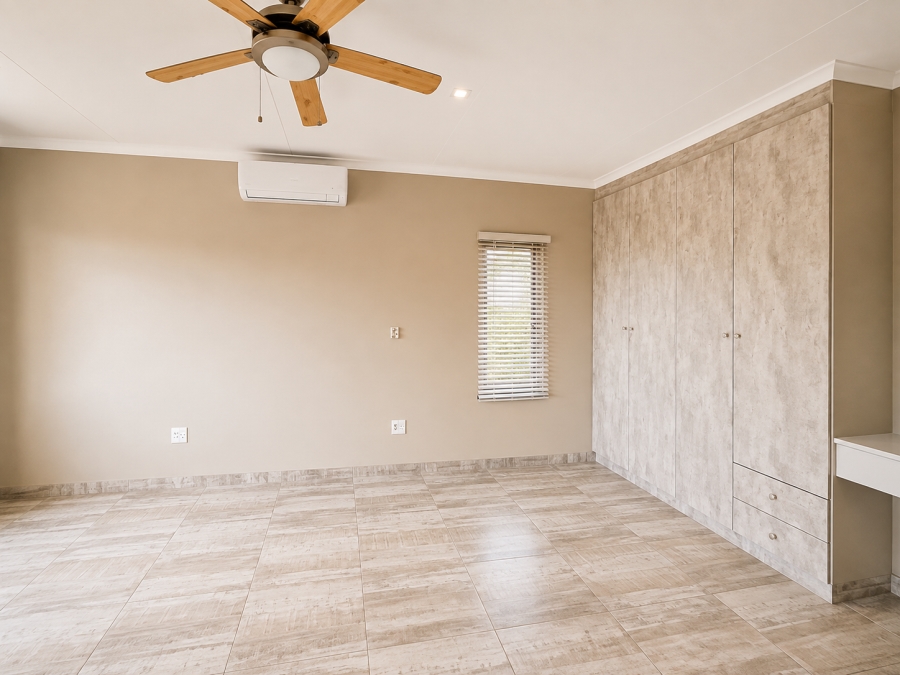 5 Bedroom Property for Sale in Ballito Central KwaZulu-Natal