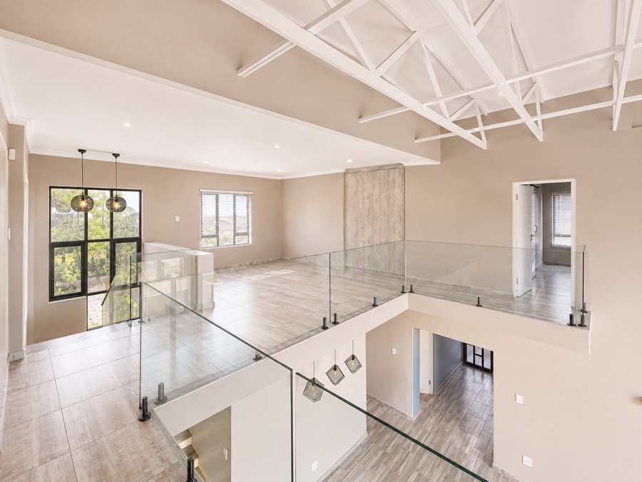 5 Bedroom Property for Sale in Ballito Central KwaZulu-Natal