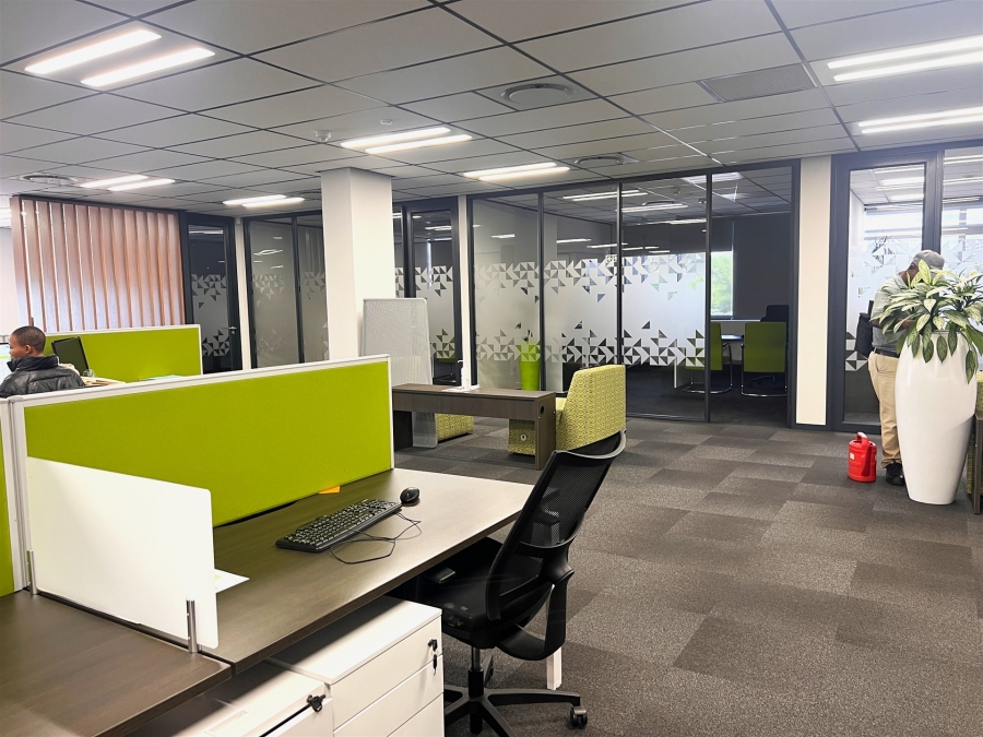 To Let Commercial Property for Rent in La Lucia KwaZulu-Natal