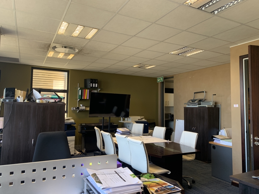 To Let Commercial Property for Rent in La Lucia Ridge KwaZulu-Natal
