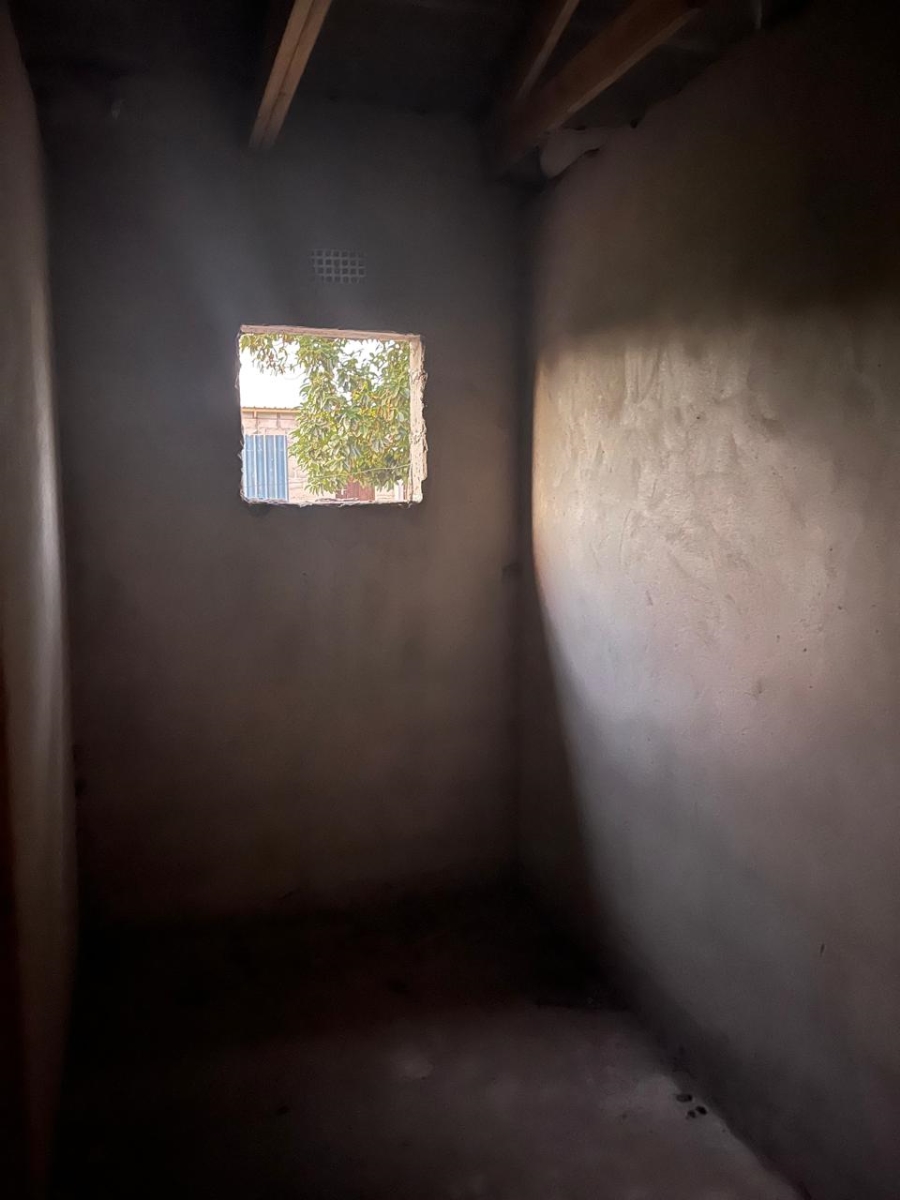 2 Bedroom Property for Sale in Esikhawini KwaZulu-Natal