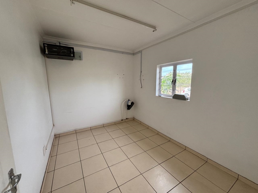 To Let Commercial Property for Rent in Mkondeni KwaZulu-Natal