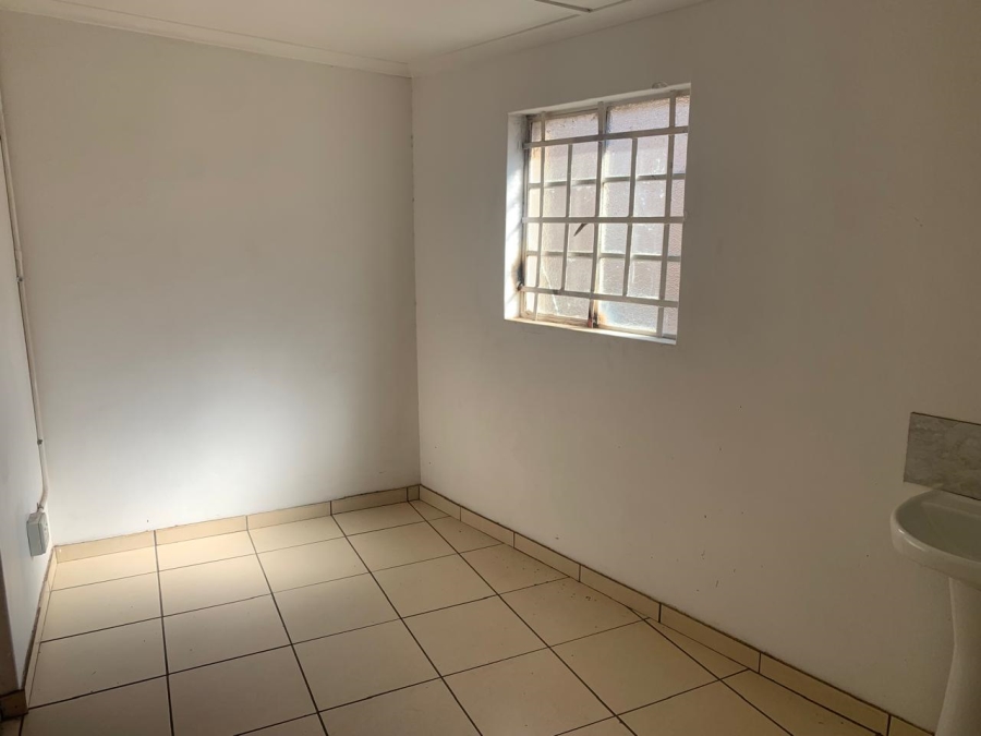 To Let Commercial Property for Rent in Mkondeni KwaZulu-Natal