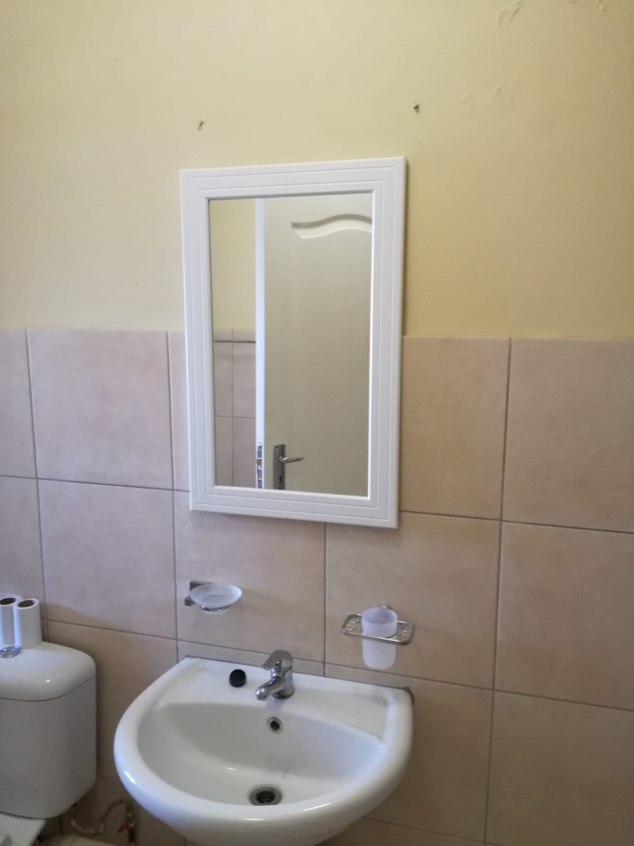 To Let 2 Bedroom Property for Rent in Mount Edgecombe KwaZulu-Natal