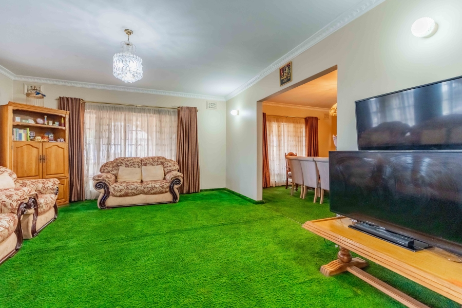 5 Bedroom Property for Sale in Shallcross KwaZulu-Natal