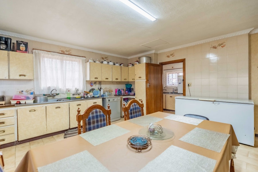 5 Bedroom Property for Sale in Shallcross KwaZulu-Natal