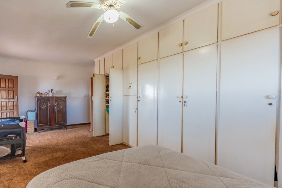 5 Bedroom Property for Sale in Shallcross KwaZulu-Natal