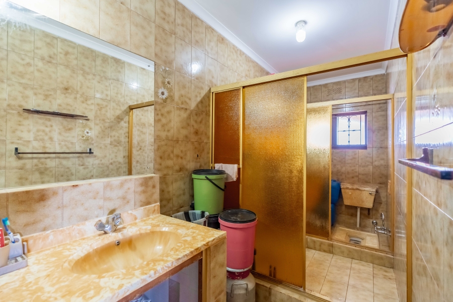 5 Bedroom Property for Sale in Shallcross KwaZulu-Natal