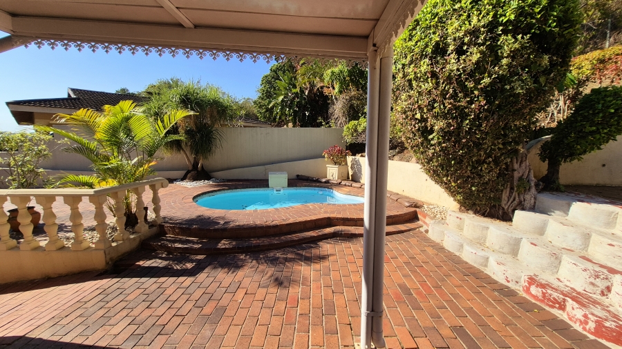 3 Bedroom Property for Sale in Dawncliffe KwaZulu-Natal