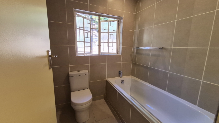 3 Bedroom Property for Sale in Dawncliffe KwaZulu-Natal