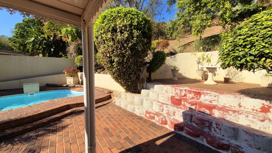 3 Bedroom Property for Sale in Dawncliffe KwaZulu-Natal