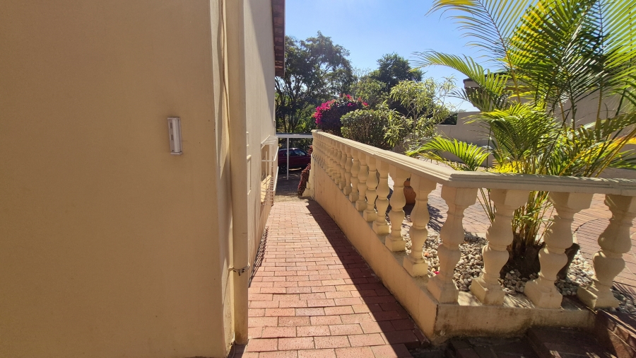 3 Bedroom Property for Sale in Dawncliffe KwaZulu-Natal