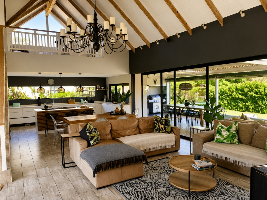 To Let 4 Bedroom Property for Rent in Salt Rock KwaZulu-Natal