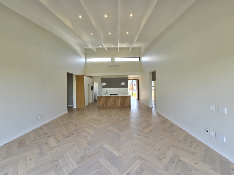 To Let 3 Bedroom Property for Rent in New Salt Rock City KwaZulu-Natal