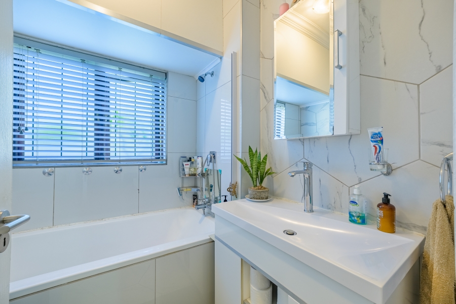 2 Bedroom Property for Sale in Sheffield Beach KwaZulu-Natal