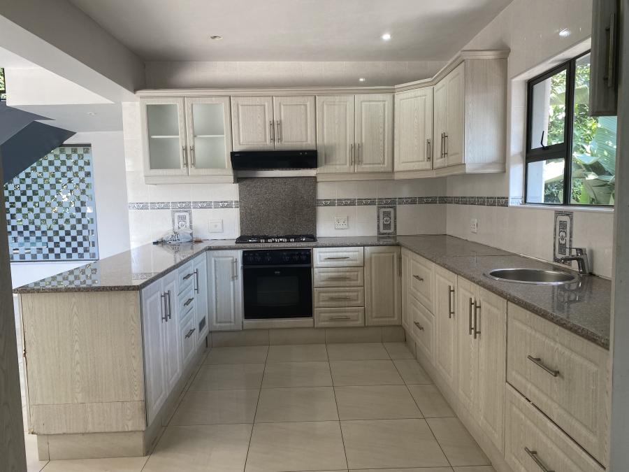 To Let 3 Bedroom Property for Rent in Palm Lakes Estate KwaZulu-Natal
