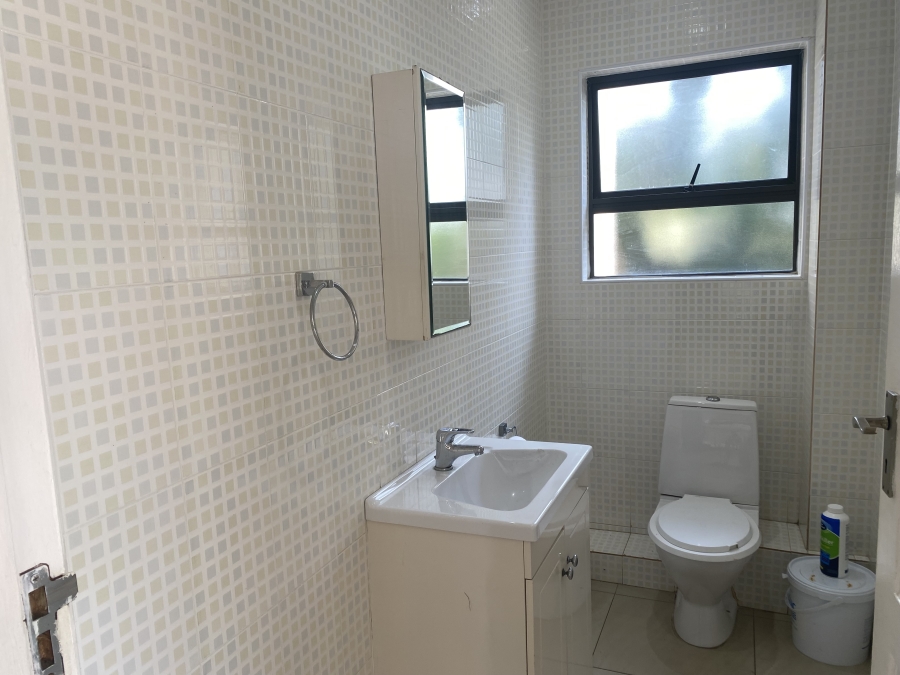 To Let 3 Bedroom Property for Rent in Palm Lakes Estate KwaZulu-Natal