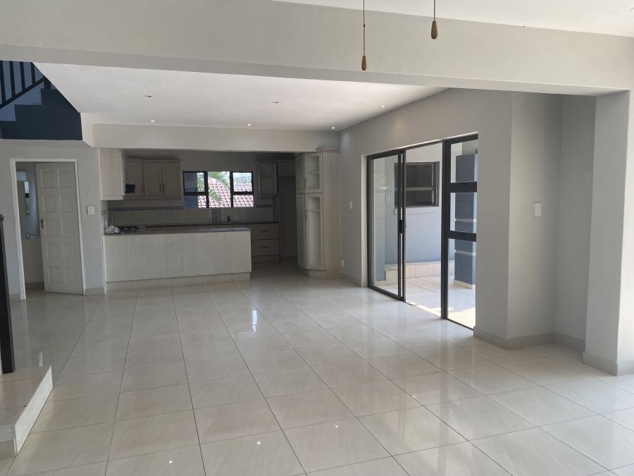 To Let 3 Bedroom Property for Rent in Palm Lakes Estate KwaZulu-Natal