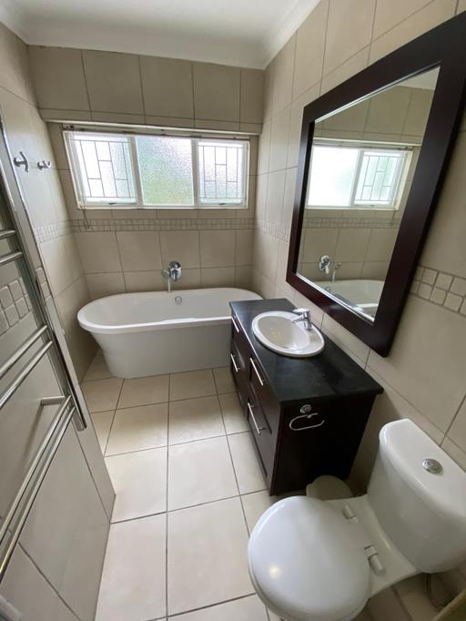 To Let 3 Bedroom Property for Rent in Umhlanga KwaZulu-Natal