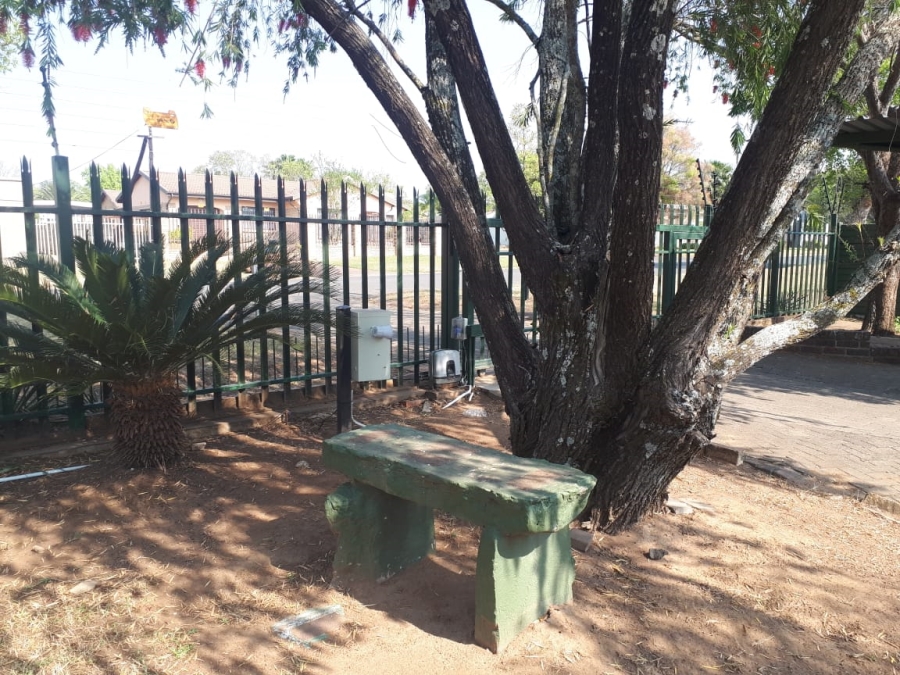 To Let 1 Bedroom Property for Rent in Pioneer Park KwaZulu-Natal