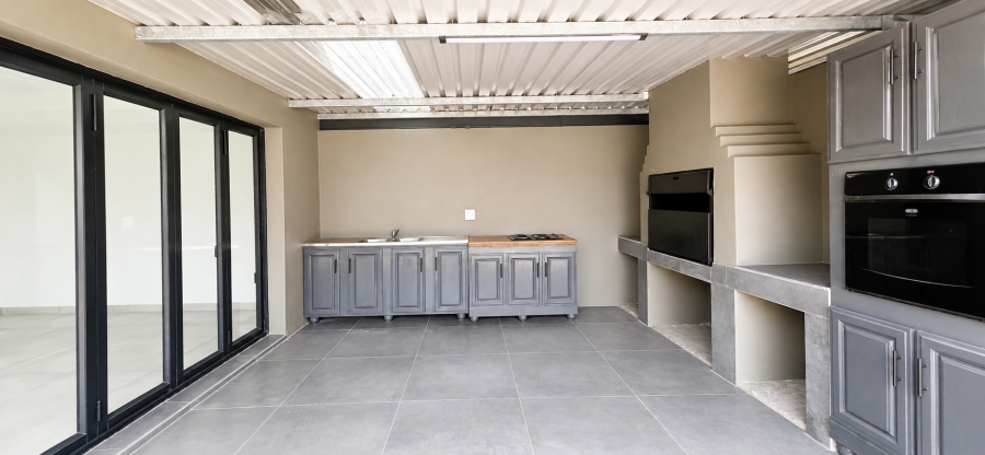 4 Bedroom Property for Sale in Meer En See KwaZulu-Natal