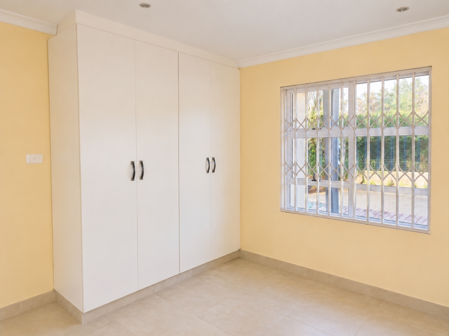 5 Bedroom Property for Sale in Westbrook KwaZulu-Natal