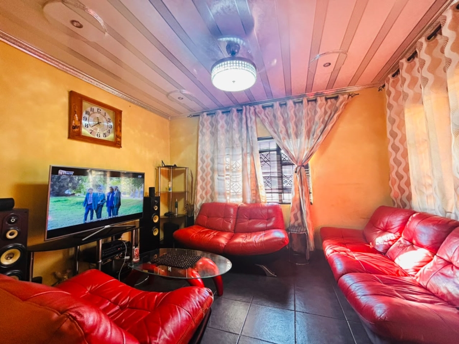 3 Bedroom Property for Sale in Umhlathuze KwaZulu-Natal