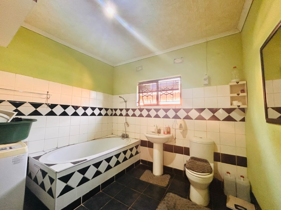 3 Bedroom Property for Sale in Umhlathuze KwaZulu-Natal
