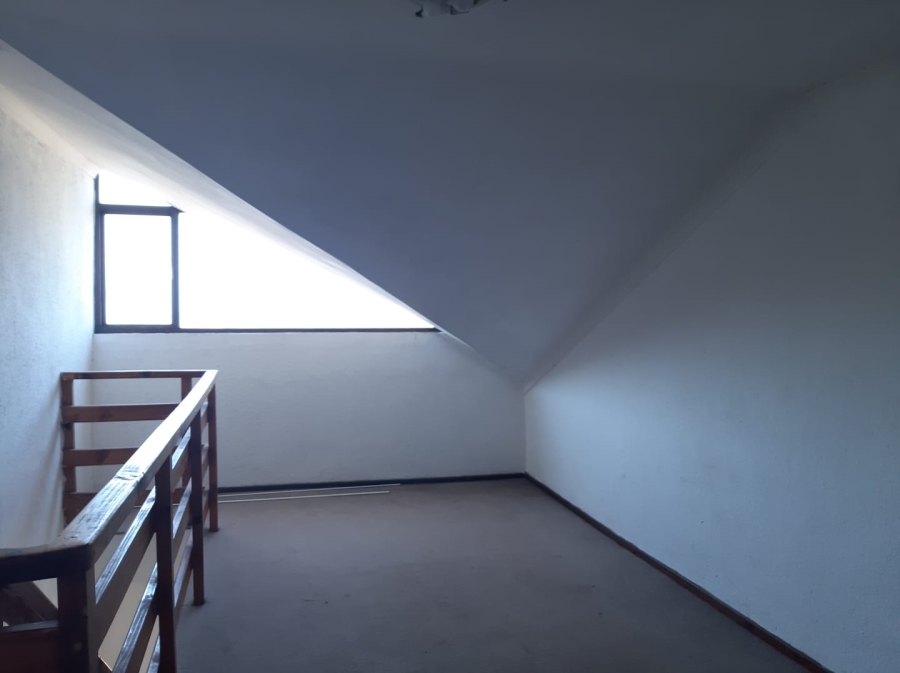 3 Bedroom Property for Sale in Montclair KwaZulu-Natal