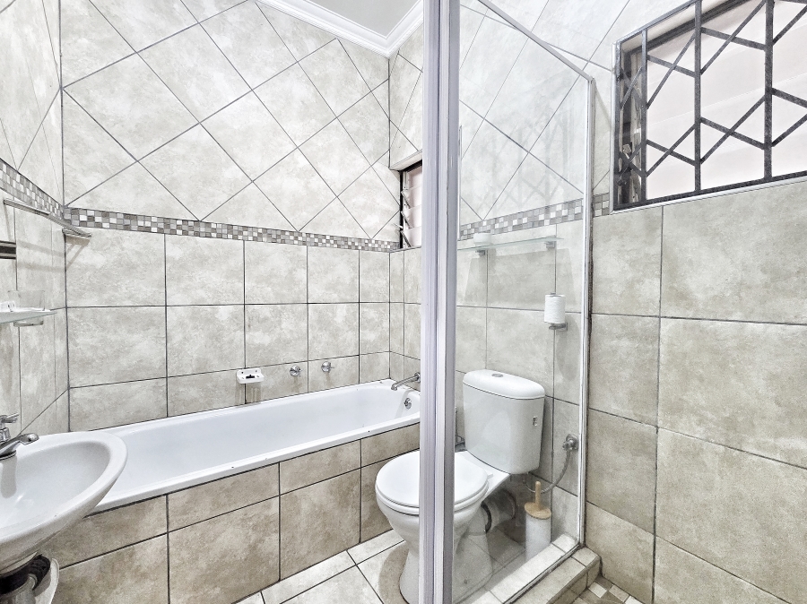 2 Bedroom Property for Sale in St Lucia KwaZulu-Natal