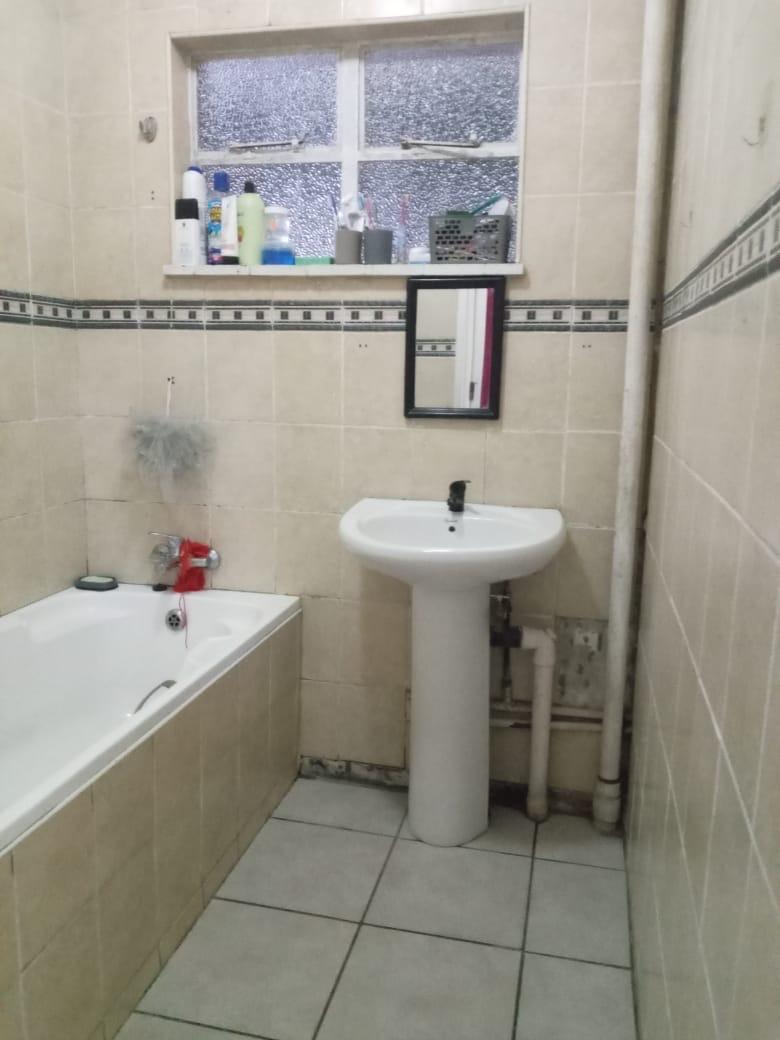 To Let 2 Bedroom Property for Rent in Bluff KwaZulu-Natal