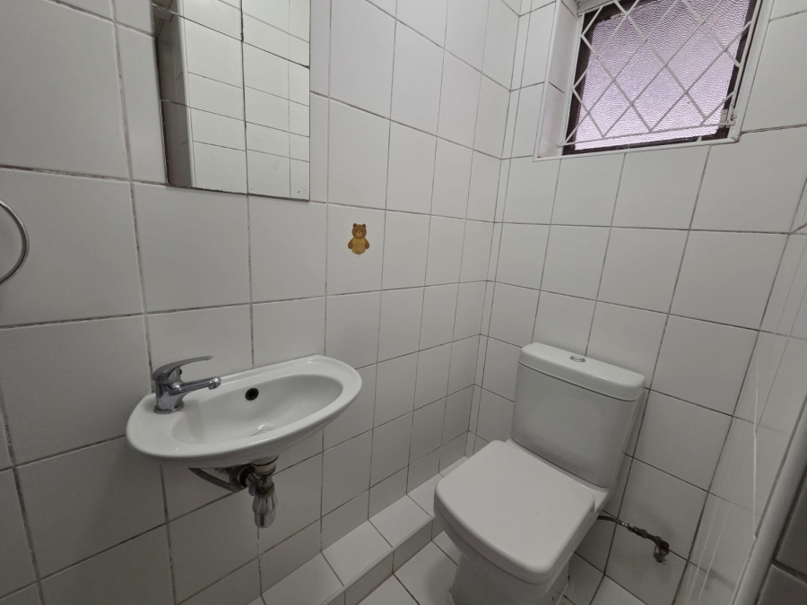 4 Bedroom Property for Sale in Yellowwood Park KwaZulu-Natal