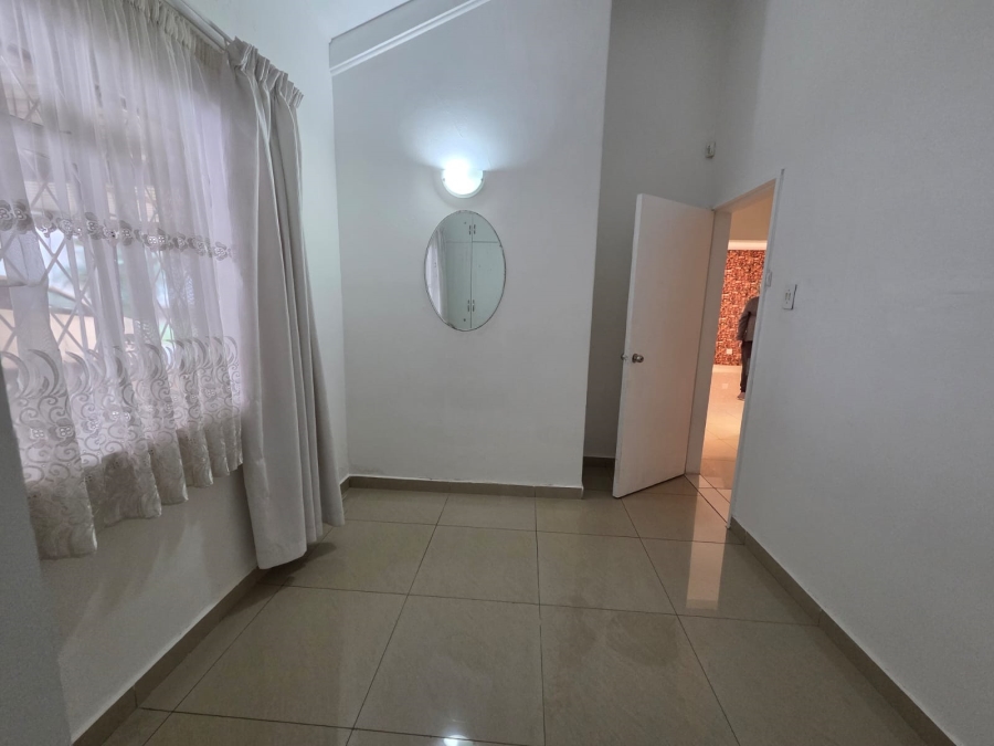 4 Bedroom Property for Sale in Yellowwood Park KwaZulu-Natal