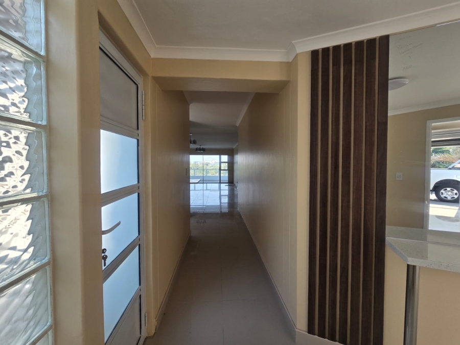To Let 3 Bedroom Property for Rent in Riverside KwaZulu-Natal