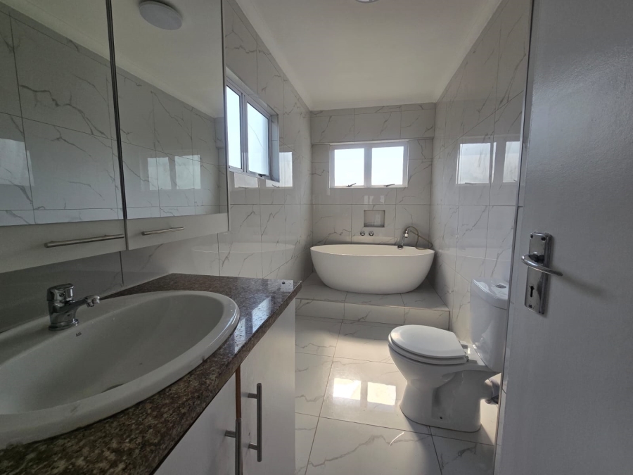 To Let 3 Bedroom Property for Rent in Riverside KwaZulu-Natal