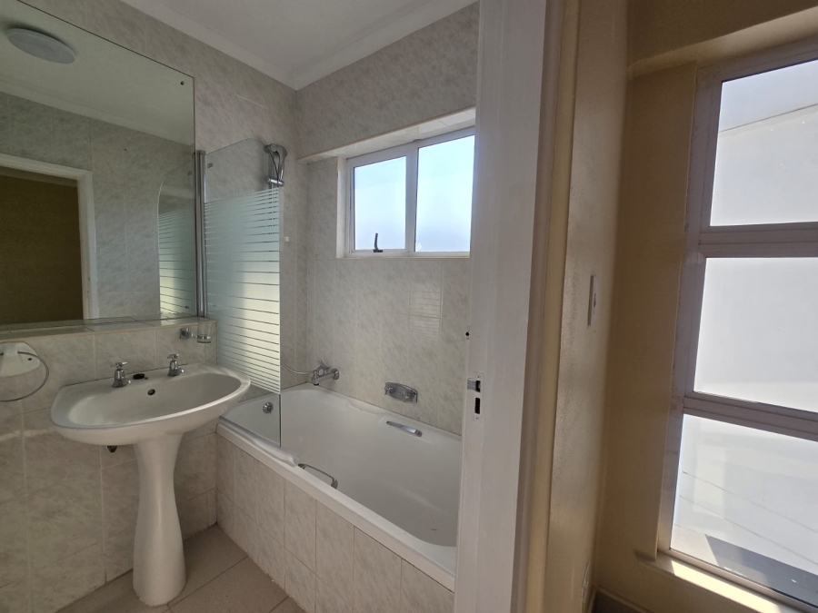 To Let 3 Bedroom Property for Rent in Riverside KwaZulu-Natal