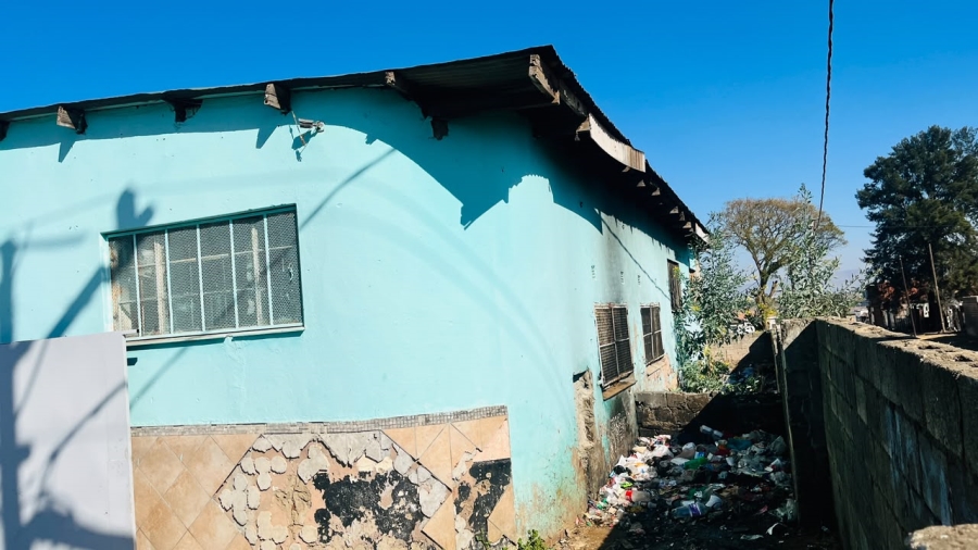 Commercial Property for Sale in Madadeni A KwaZulu-Natal