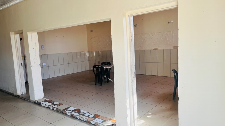 Commercial Property for Sale in Madadeni A KwaZulu-Natal
