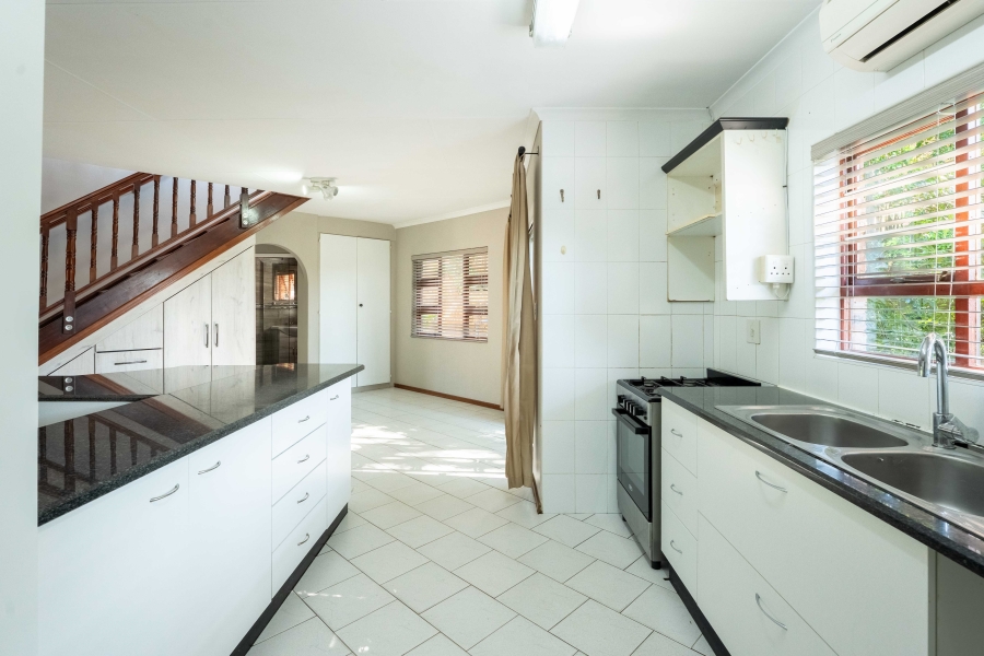 3 Bedroom Property for Sale in Amanzimtoti KwaZulu-Natal