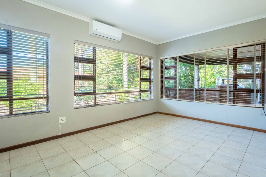 3 Bedroom Property for Sale in Amanzimtoti KwaZulu-Natal