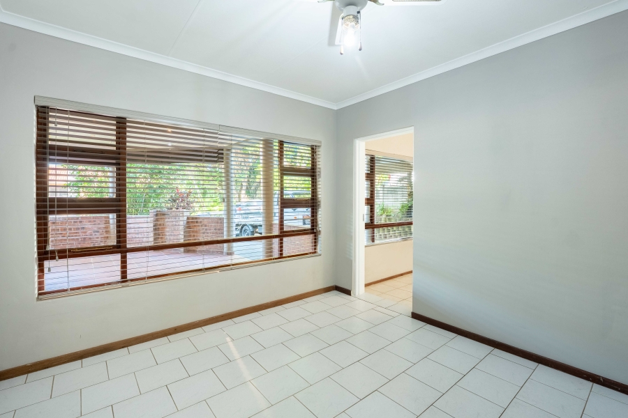 3 Bedroom Property for Sale in Amanzimtoti KwaZulu-Natal