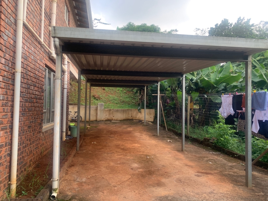 2 Bedroom Property for Sale in Kloof KwaZulu-Natal