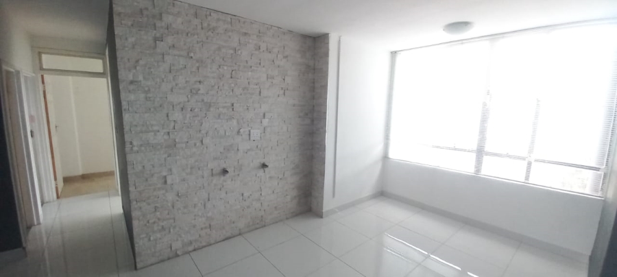 To Let 2 Bedroom Property for Rent in Essenwood KwaZulu-Natal