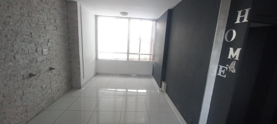 To Let 2 Bedroom Property for Rent in Essenwood KwaZulu-Natal