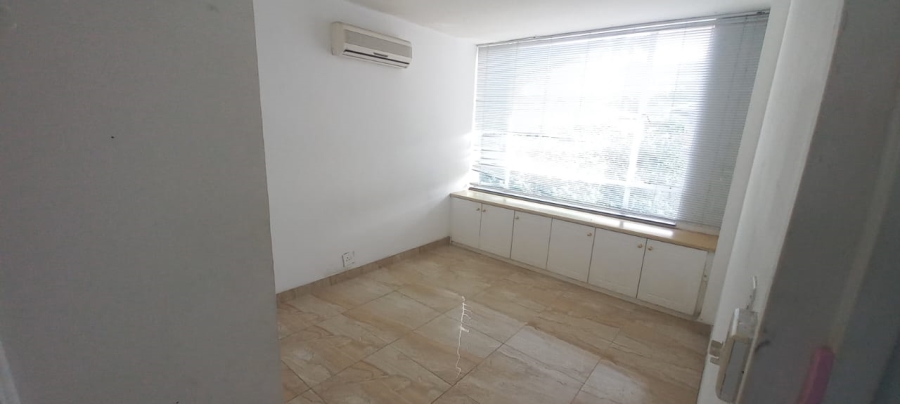 To Let 2 Bedroom Property for Rent in Essenwood KwaZulu-Natal