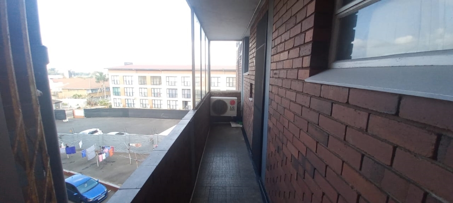 To Let 2 Bedroom Property for Rent in Essenwood KwaZulu-Natal