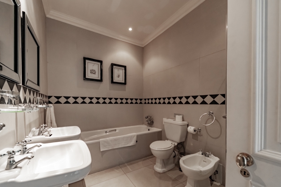 4 Bedroom Property for Sale in Prince