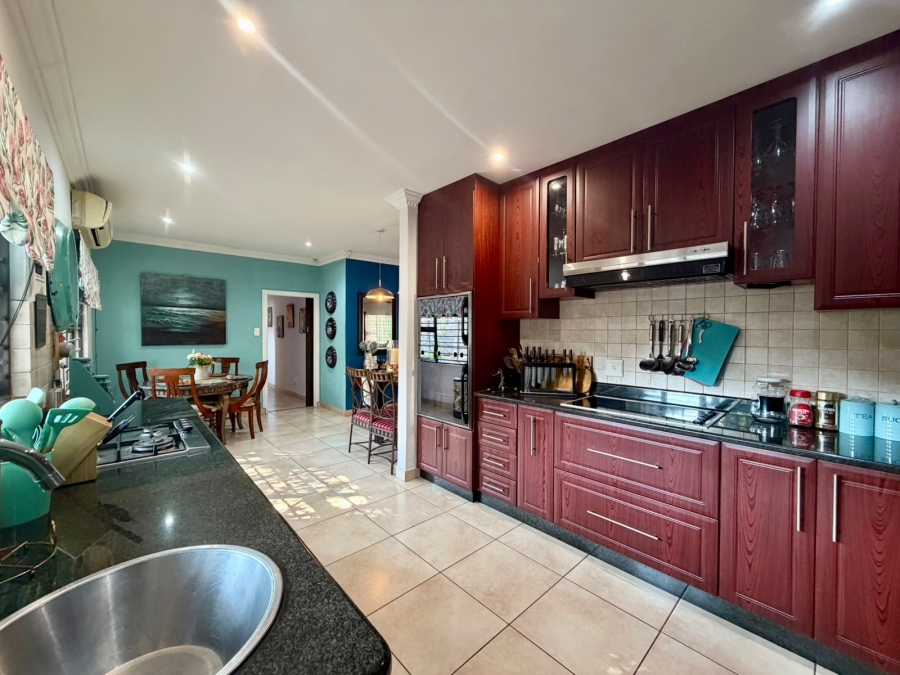 5 Bedroom Property for Sale in Meer En See KwaZulu-Natal