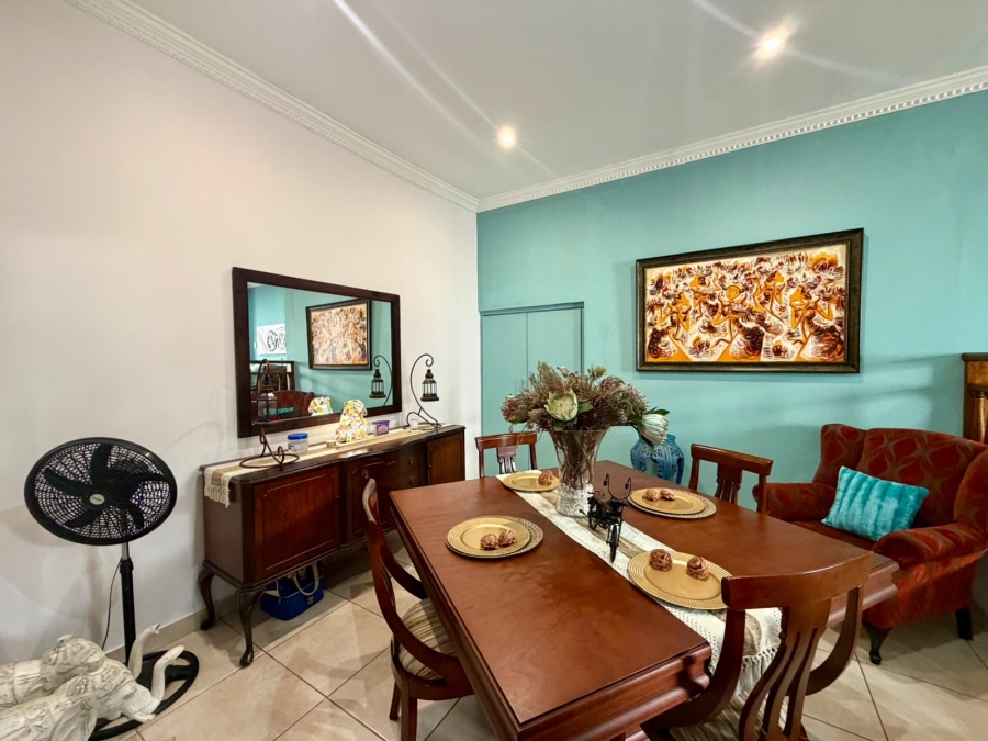 5 Bedroom Property for Sale in Meer En See KwaZulu-Natal